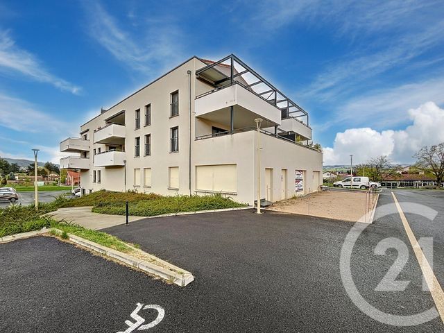 Afficher la photo en grand Appartement à vendre - 3 pièces - 261.82 m2 - BAS EN BASSET - 43 - AUVERGNE - Century 21 Agence Des Sucs