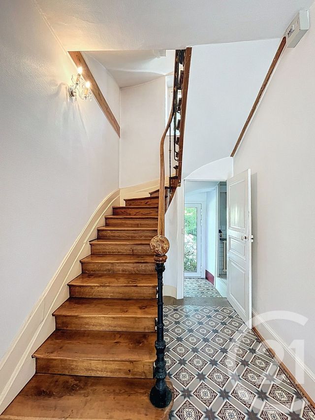 maison à vendre - 11 pièces - 267.0 m2 - YSSINGEAUX - 43 - AUVERGNE - Century 21 Agence Des Sucs