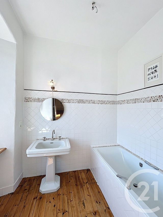 maison à vendre - 11 pièces - 267.0 m2 - YSSINGEAUX - 43 - AUVERGNE - Century 21 Agence Des Sucs