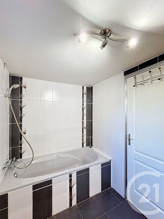 maison à vendre - 5 pièces - 100.8 m2 - VOREY - 43 - AUVERGNE - Century 21 Agence Des Sucs