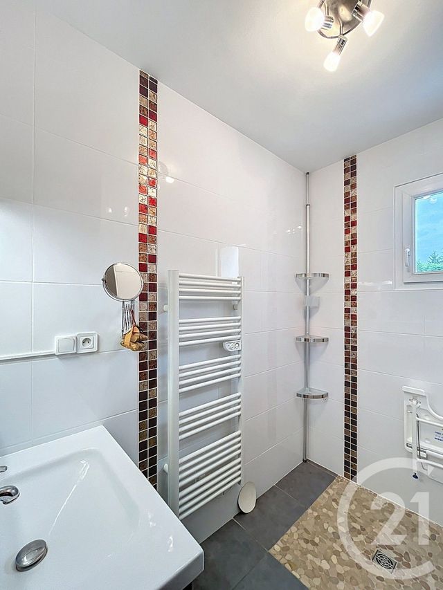 maison à vendre - 5 pièces - 113.77 m2 - MONTFAUCON EN VELAY - 43 - AUVERGNE - Century 21 Agence Des Sucs