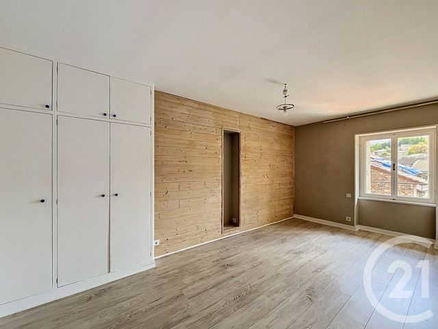 Appartement T6 à vendre - 6 pièces - 126.7 m2 - YSSINGEAUX - 43 - AUVERGNE - Century 21 Agence Des Sucs