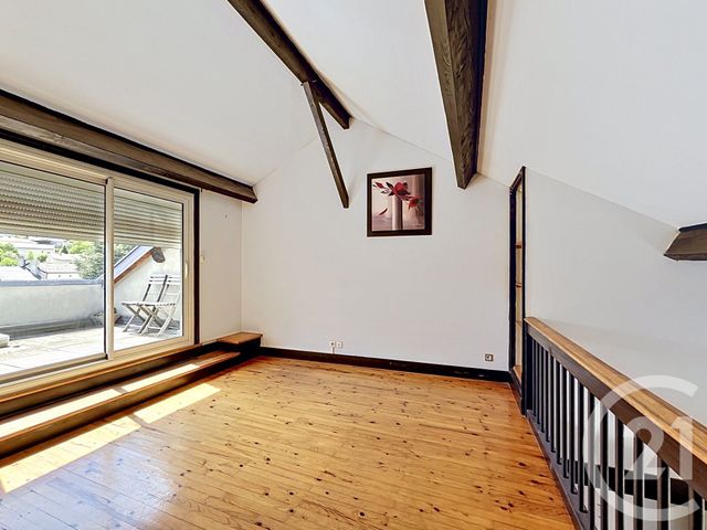 Appartement T6 à vendre - 6 pièces - 126.7 m2 - YSSINGEAUX - 43 - AUVERGNE - Century 21 Agence Des Sucs