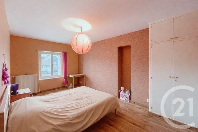 Appartement T6 à vendre - 6 pièces - 126.7 m2 - YSSINGEAUX - 43 - AUVERGNE - Century 21 Agence Des Sucs