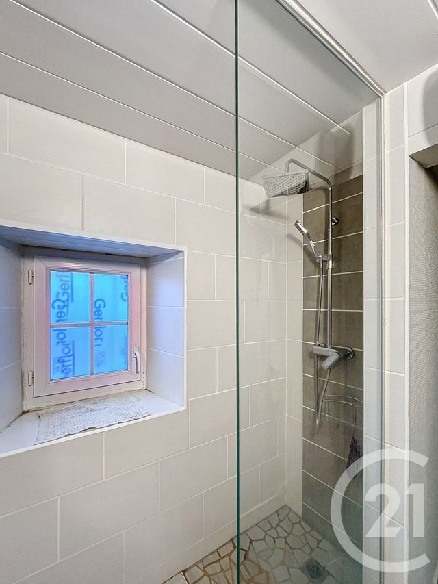 maison à vendre - 18 pièces - 675.0 m2 - YSSINGEAUX - 43 - AUVERGNE - Century 21 Agence Des Sucs