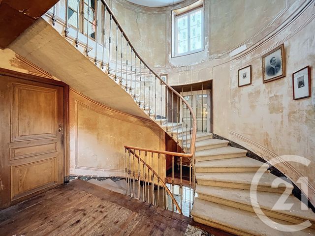 maison à vendre - 18 pièces - 675.0 m2 - YSSINGEAUX - 43 - AUVERGNE - Century 21 Agence Des Sucs