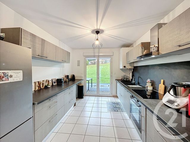 Appartement T3 à vendre - 3 pièces - 71.95 m2 - YSSINGEAUX - 43 - AUVERGNE - Century 21 Agence Des Sucs