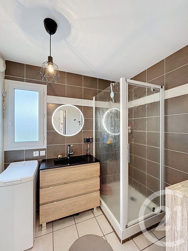 Appartement T3 à vendre - 3 pièces - 71.95 m2 - YSSINGEAUX - 43 - AUVERGNE - Century 21 Agence Des Sucs