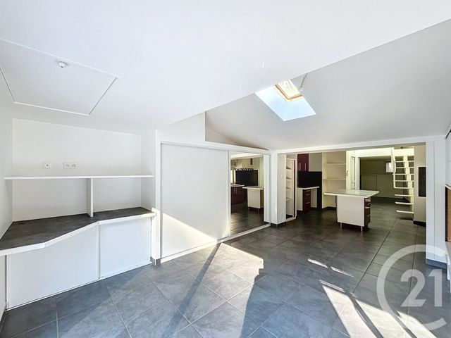 maison à vendre - 5 pièces - 177.78 m2 - MONISTROL SUR LOIRE - 43 - AUVERGNE - Century 21 Agence Des Sucs