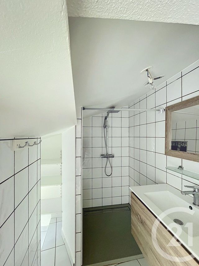 maison à vendre - 5 pièces - 177.78 m2 - MONISTROL SUR LOIRE - 43 - AUVERGNE - Century 21 Agence Des Sucs