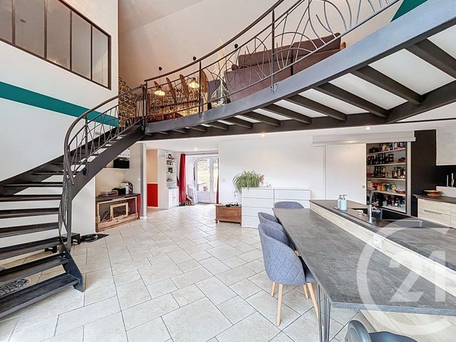maison à vendre - 5 pièces - 195.0 m2 - YSSINGEAUX - 43 - AUVERGNE - Century 21 Agence Des Sucs