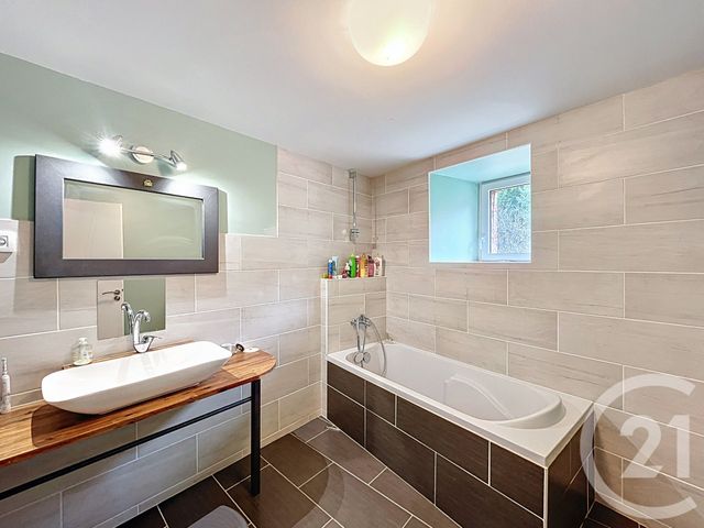 maison à vendre - 5 pièces - 195.0 m2 - YSSINGEAUX - 43 - AUVERGNE - Century 21 Agence Des Sucs