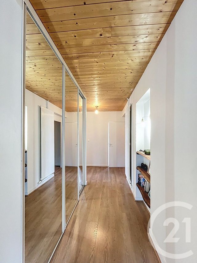 Appartement T4 à vendre - 4 pièces - 114.2 m2 - YSSINGEAUX - 43 - AUVERGNE - Century 21 Agence Des Sucs