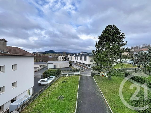 Appartement T4 à vendre - 4 pièces - 114.2 m2 - YSSINGEAUX - 43 - AUVERGNE - Century 21 Agence Des Sucs