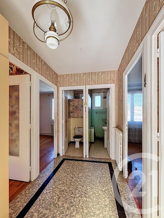 Appartement T3 à vendre - 3 pièces - 61.55 m2 - MONISTROL SUR LOIRE - 43 - AUVERGNE - Century 21 Agence Des Sucs