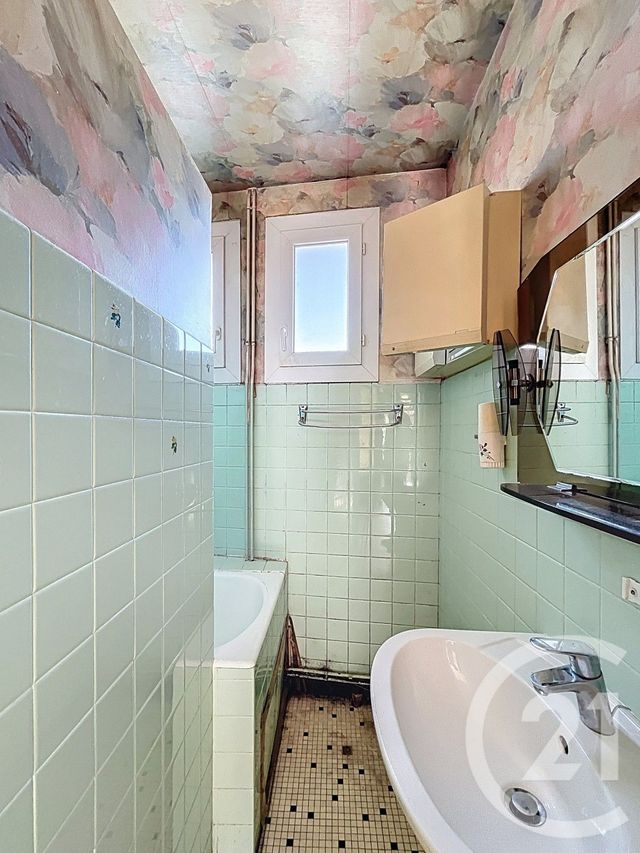 Appartement T3 à vendre - 3 pièces - 61.55 m2 - MONISTROL SUR LOIRE - 43 - AUVERGNE - Century 21 Agence Des Sucs