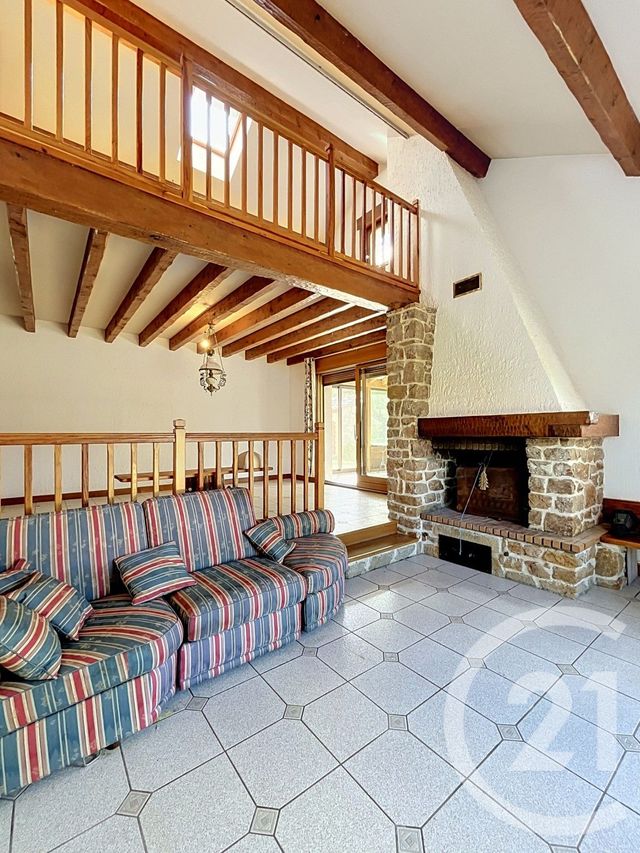 maison à vendre - 5 pièces - 162.0 m2 - YSSINGEAUX - 43 - AUVERGNE - Century 21 Agence Des Sucs