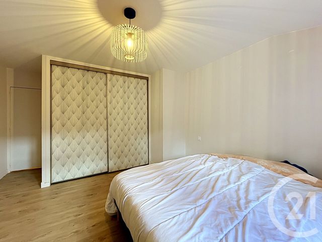 Appartement T3 à vendre - 3 pièces - 69.43 m2 - YSSINGEAUX - 43 - AUVERGNE - Century 21 Agence Des Sucs