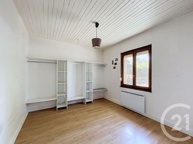 maison à vendre - 4 pièces - 59.4 m2 - ST JULIEN DU PINET - 43 - AUVERGNE - Century 21 Agence Des Sucs