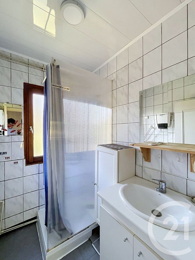 maison à vendre - 4 pièces - 59.4 m2 - ST JULIEN DU PINET - 43 - AUVERGNE - Century 21 Agence Des Sucs
