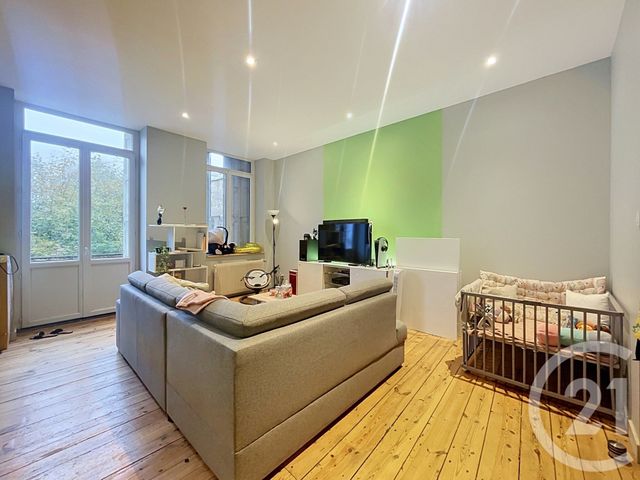 Appartement T3 à vendre - 3 pièces - 76.0 m2 - STE SIGOLENE - 43 - AUVERGNE - Century 21 Agence Des Sucs